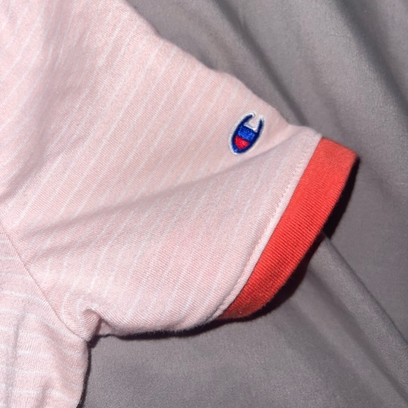 Champion Women’s Tee Size S - Picture 4 of 5